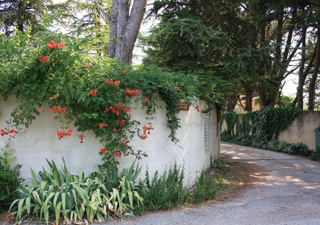 La Maison Des Invites Pernes-les-Fontaines Exteriér fotografie